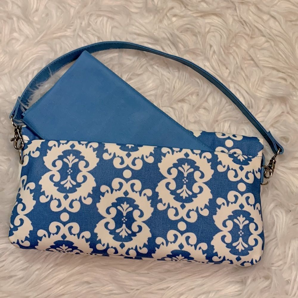 PETUNIA PICKLE BOTTOM Change it up clutch/wristlet/shoulder bag w changing pad - Picture 2 of 11